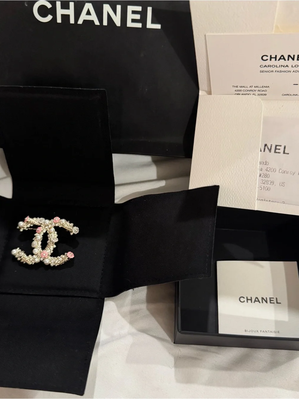 CHANEL authentic cc
